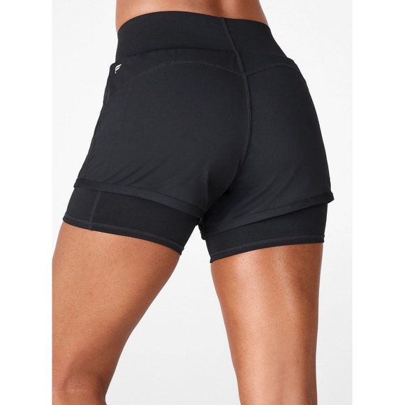 Fabletics Olesia Short - Picture 3 of 4